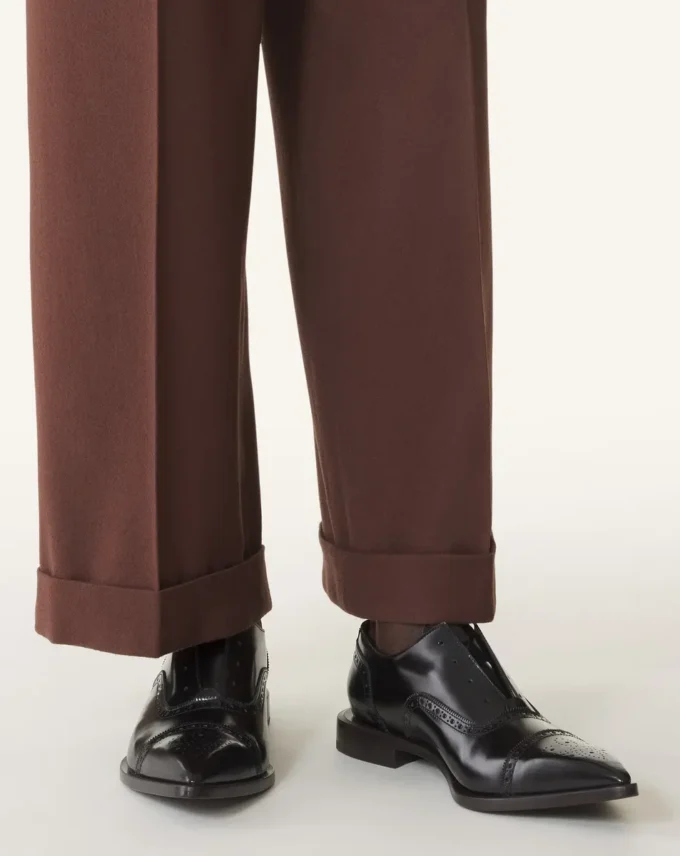 Brogue Oxford Shoe z błyszczącej skóry