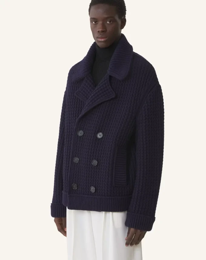 Oversize’owy wełniany płaszcz typu peacoat