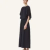 Sukienka midi z charmeuse Sukienka midi z charmeuse